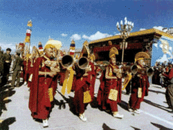 チベット族の祭りの写真1