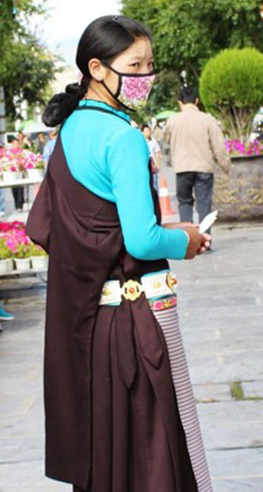 チベット人の装い